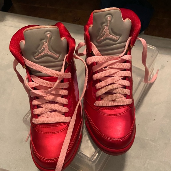 Jordan 5 Retro Valentines Day sneakers - Picture 7 of 7